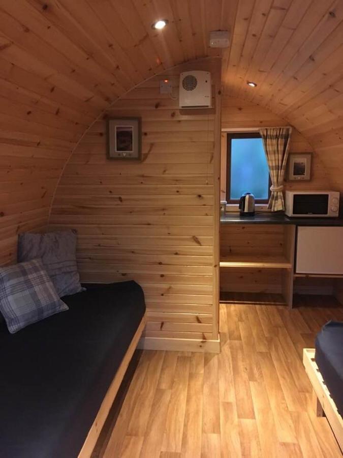 Glamping Hut - By The Way Campsite Тиндрум Екстериор снимка
